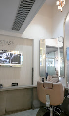 Studio 13 Salon Style 6